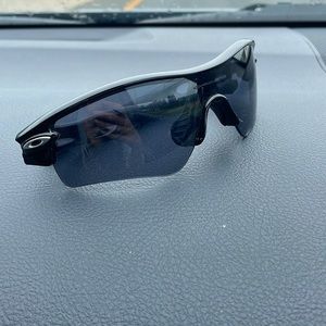 Oakley Mens Radar sunglasses